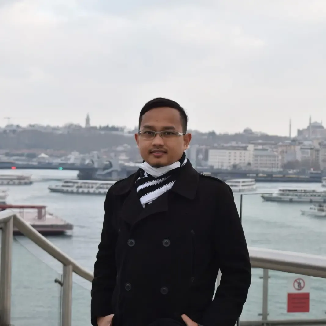 Taufiq Kurniawan, tutor bahasa Turki
